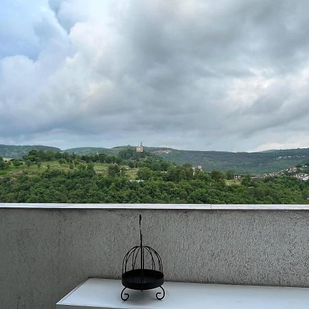Apartment Enina เวลีคอเทอร์โนโว ภายนอก รูปภาพ